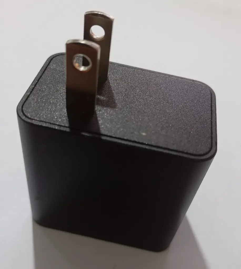 [CHG-NP9220-V2-PER] Cargador Micro USB para NewPOS 9220